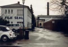 -86- Nachfolger von Van der Wal, Fuji Seal Produktion von Schrumpffolien